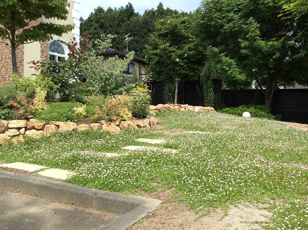 クラピアガーデン