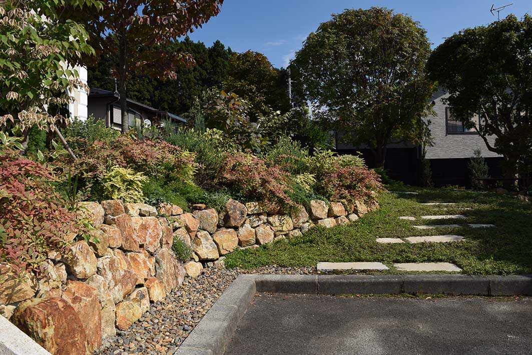 盛岡のガーデン石積み